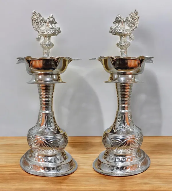 Silver_German_Silver_Premium_&_Elegant_Diya