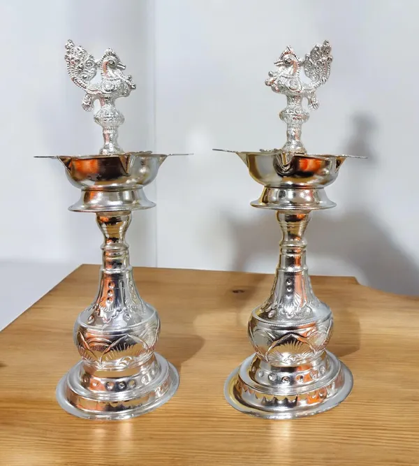Silver_German_Silver_Premium_&_Elegant_Diya