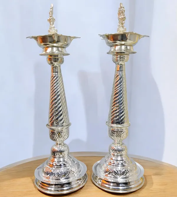 Silver_German_Silver_Premium_&_Elegant_Diya