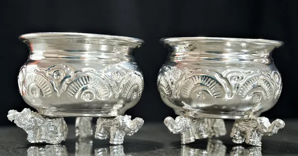 Silver_German_Silver_Premium_&_Elegant_Kum_Kum_Cups