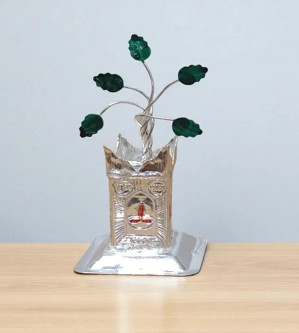 Silver_Plated_Premium_&_Elegant_Kalash_&_Pots