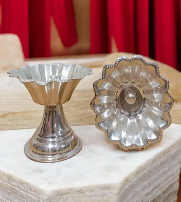 Silver_Plated_Premium_&_Elegant_Diya