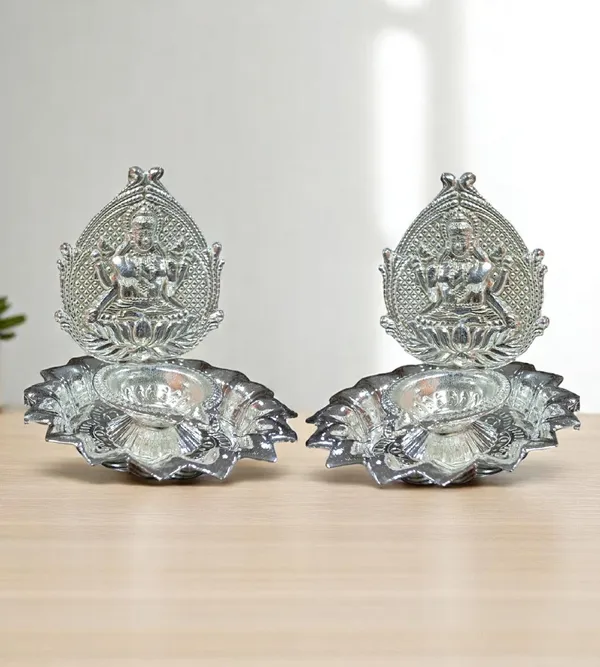 Silver_Plated_Premium_&_Elegant_Diya