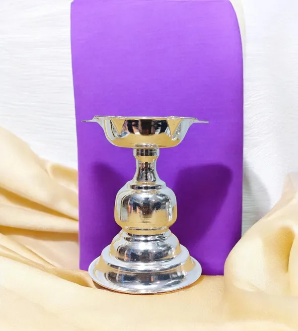 Silver_Plated_Premium_&_Elegant_Diya