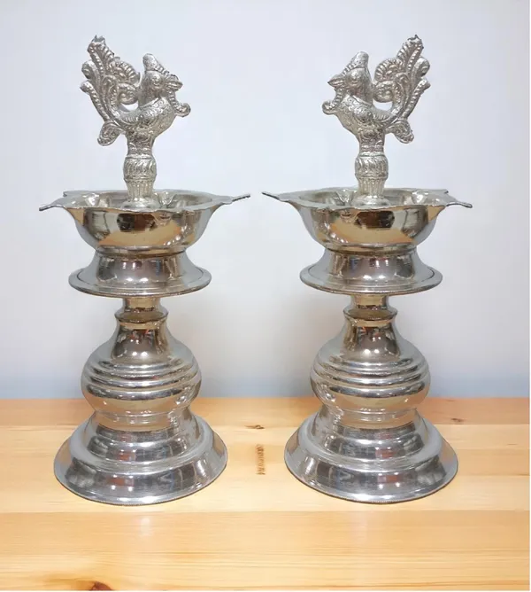 Silver_Plated_Premium_&_Elegant_Diya