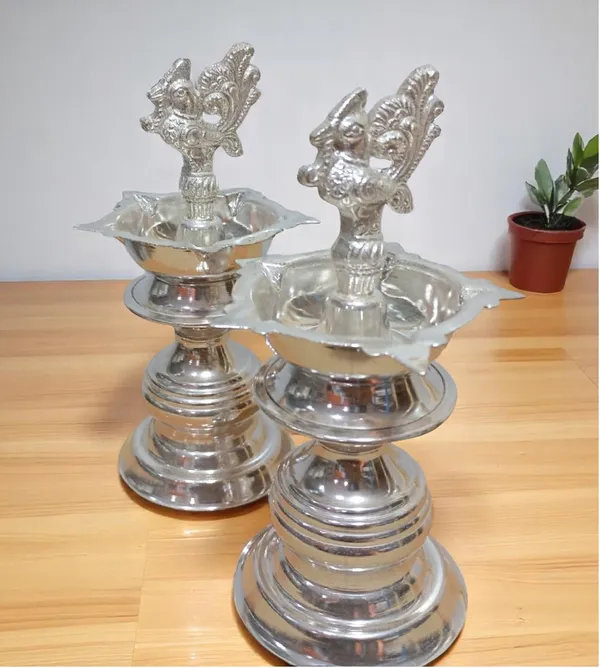 Silver_Plated_Premium_&_Elegant_Diya