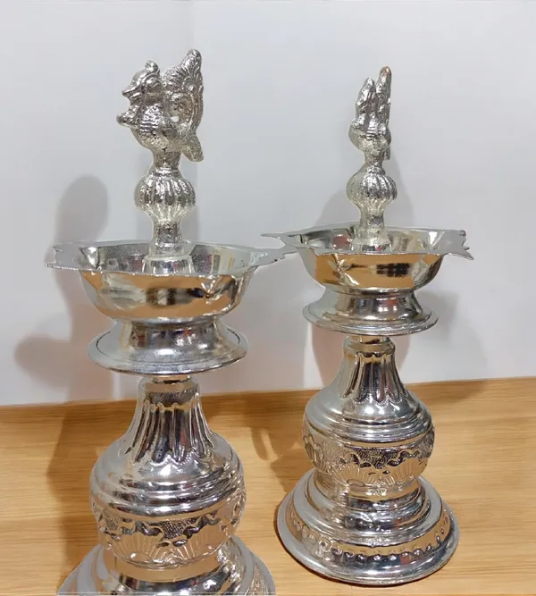 Silver_Plated_Premium_&_Elegant_Diya