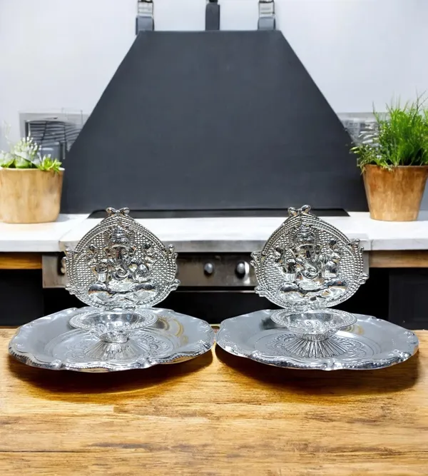 Silver_Plated_Premium_&_Elegant_Diya