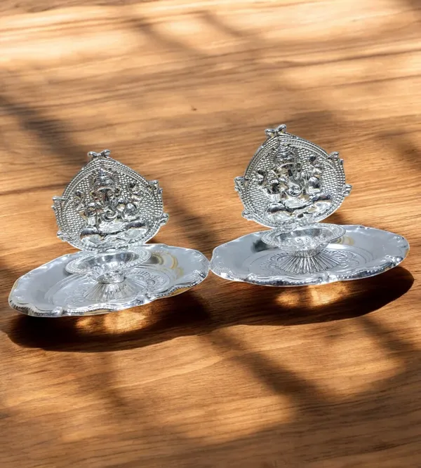 Silver_Plated_Premium_&_Elegant_Diya