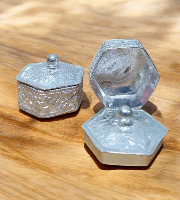 Silver_Plated_Premium_&_Elegant_Kum_Kum_Cups