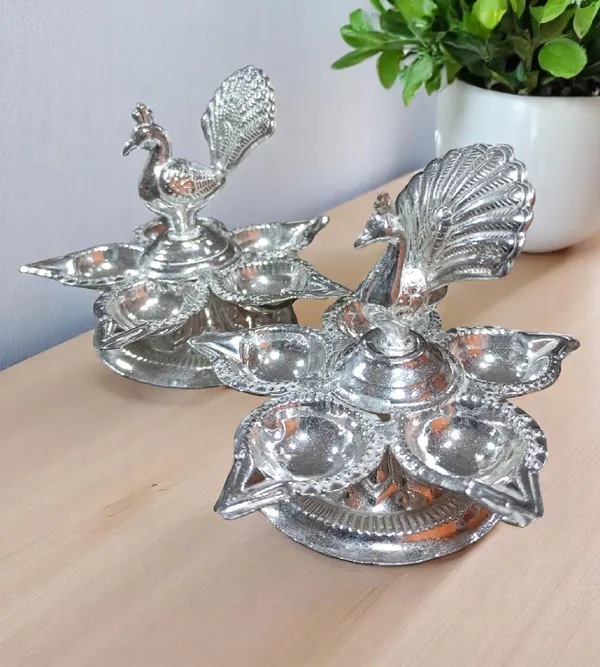 Silver_Plated_Premium_&_Elegant_Diya