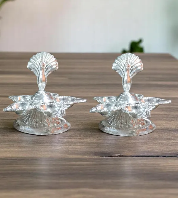 Silver_Plated_Premium_&_Elegant_Diya