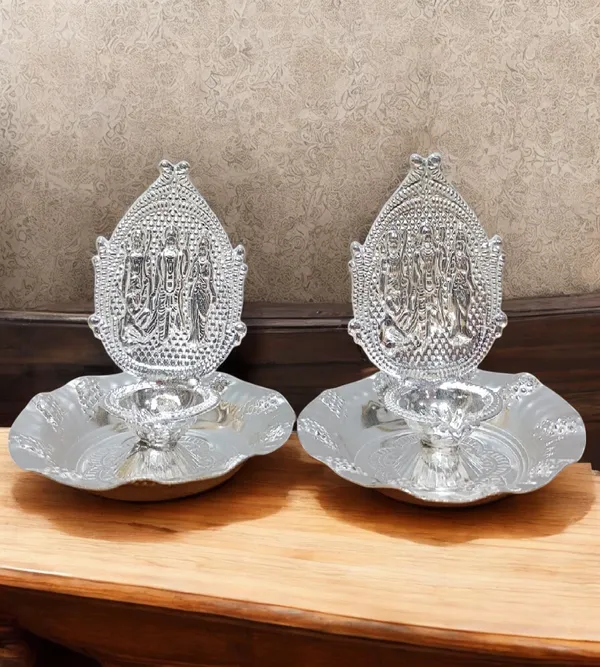 Silver_Plated_Premium_&_Elegant_Diya