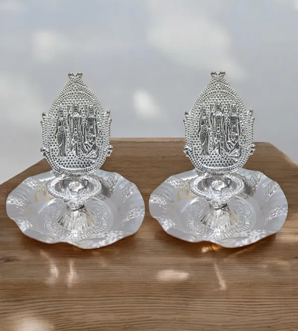 Silver_Plated_Premium_&_Elegant_Diya