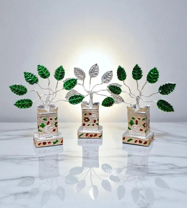 Silver_Plated_Premium_&_Elegant_Kalash_&_Pots