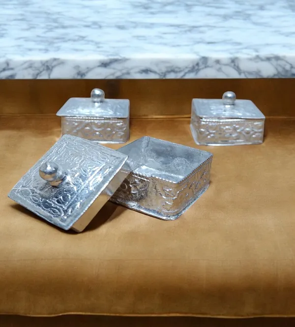 Silver_Plated_Premium_&_Elegant_Kum_Kum_Cups