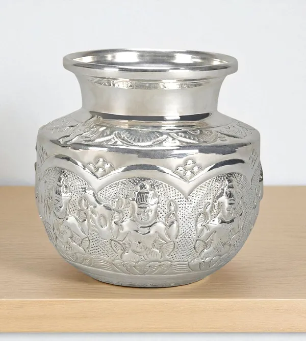 Silver_Plated_Premium_&_Elegant_Kalash_&_Pots