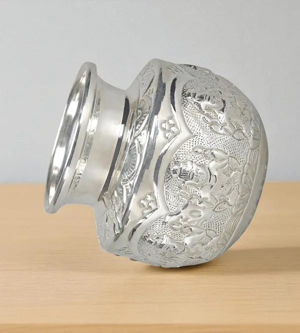 Silver_Plated_Premium_&_Elegant_Kalash_&_Pots