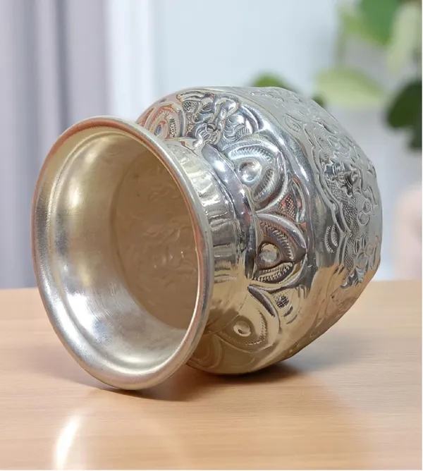 Silver_Plated_Premium_&_Elegant_Kalash_&_Pots
