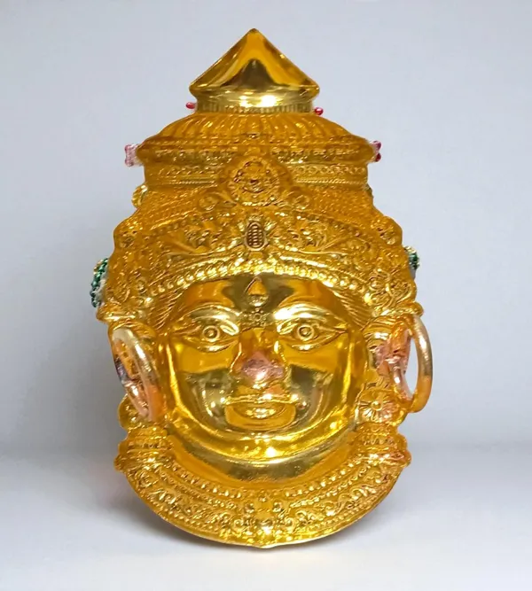 Yellow_Metal_Premium_&_Elegant_Decorated_Laxmi_Face