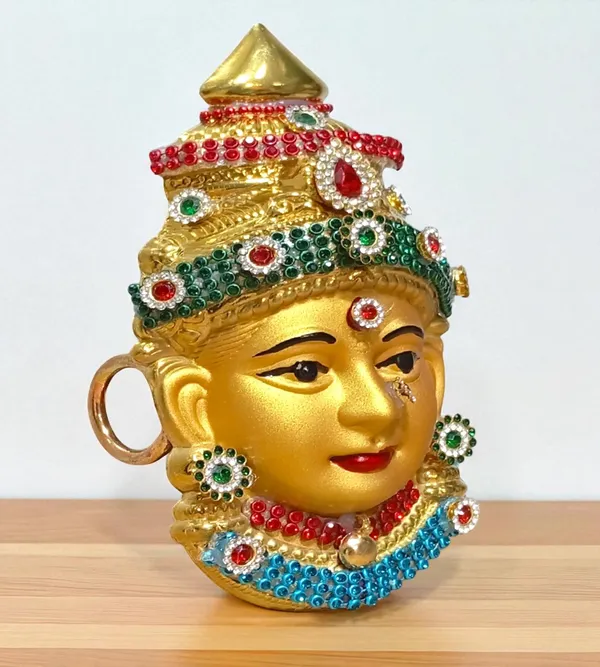 Yellow_Metal_Premium_&_Elegant_Decorated_Laxmi_Face