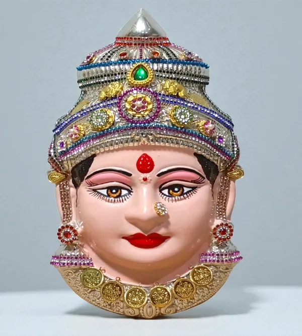 Multicolor_Metal_Premium_&_Elegant_Tanjaur_Laxmi_Face