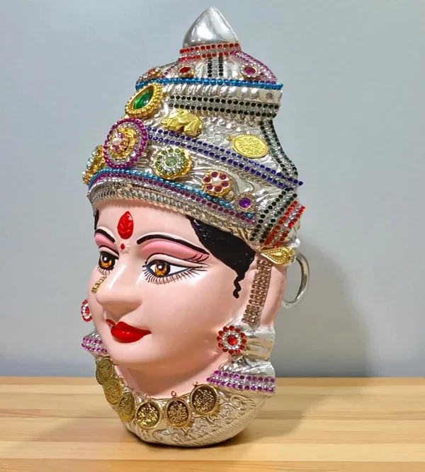Multicolor_Metal_Premium_&_Elegant_Tanjaur_Laxmi_Face