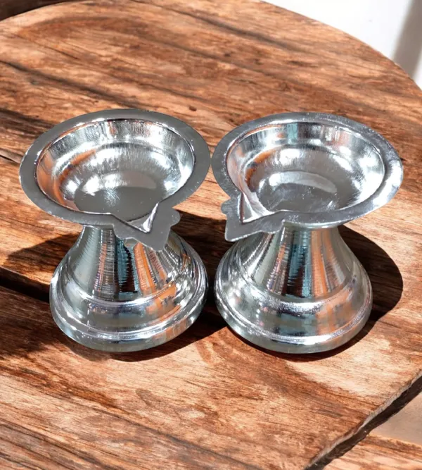Silver_German_Silver_Premium_&_Elegant_Diya
