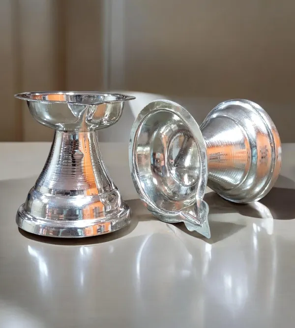 Silver_German_Silver_Premium_&_Elegant_Diya