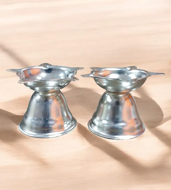 Silver_Plated_Premium_&_Elegant_Diya