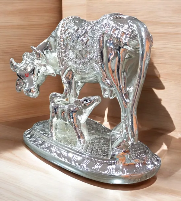 Silver_Metal_Premium_&_Elegant_Kamadhenu_Idol