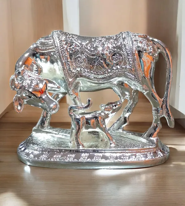 Silver_Metal_Premium_&_Elegant_Kamadhenu_Idol