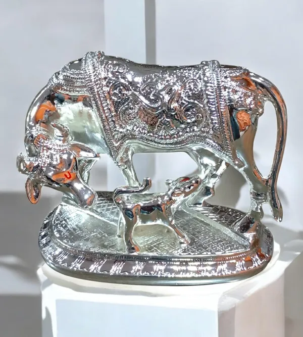 Silver_Metal_Premium_&_Elegant_Kamadhenu_Idol
