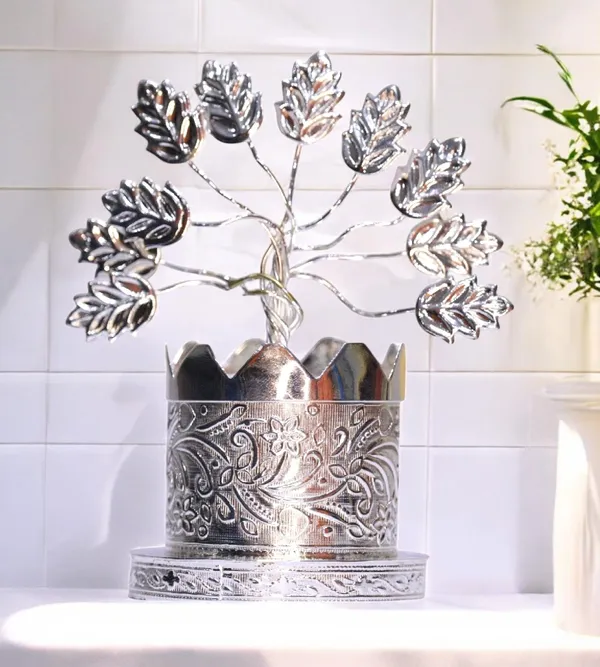 Silver_Plated_Premium_&_Elegant_Kalash_&_Pots