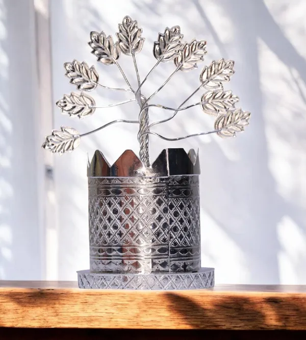 Silver_Plated_Premium_&_Elegant_Kalash_&_Pots
