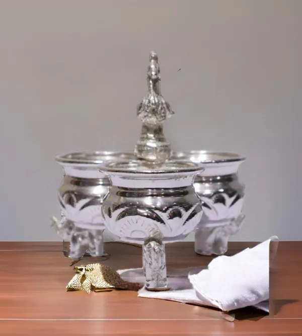 Silver_Plated_Premium_&_Elegant_Kum_Kum_Cups