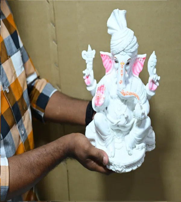 White_Marble_Premium_&_Elegant_Ganesha_Idol