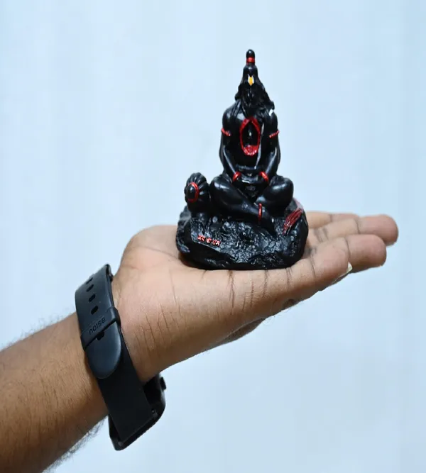 Black_Marble_Premium_&_Elegant_Hanuman_Idol