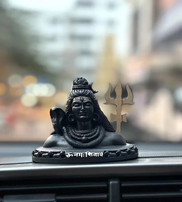 Black_Polyresin_Premium_&_Elegant_Adiyogi_Idol