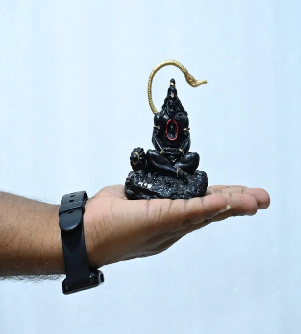 Black_Marble_Premium_&_Elegant_Hanuman_Idol