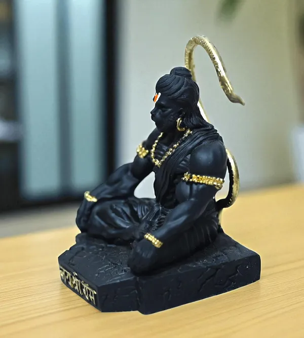 Black_Marble_Premium_&_Elegant_Hanuman_Idol