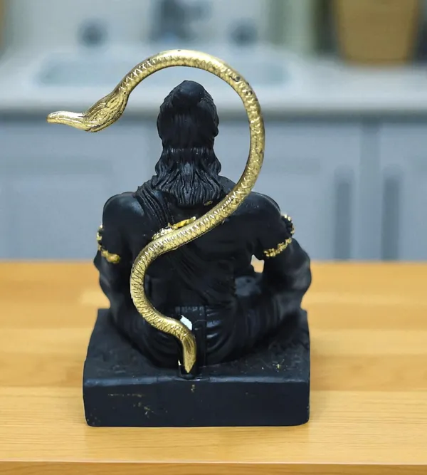 Black_Marble_Premium_&_Elegant_Hanuman_Idol