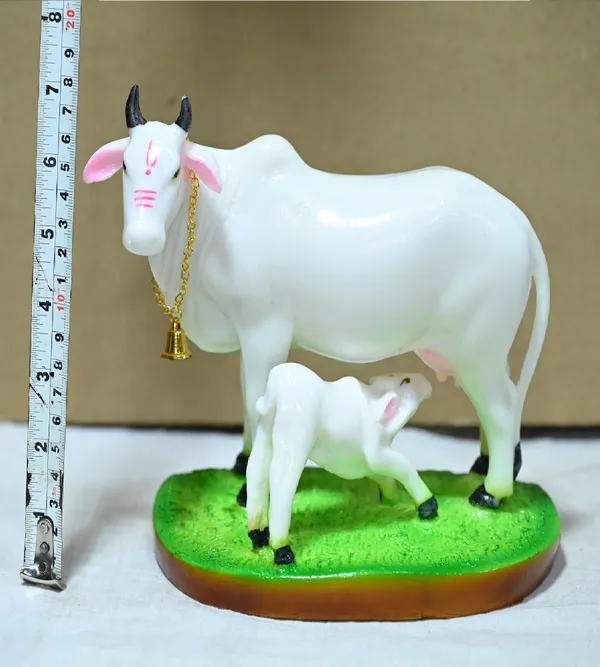 White_Marble_Premium_&_Elegant_Kamadhenu_Idol