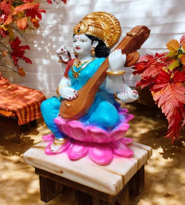 Multicolor_Marble_Premium_&_Elegant_Saraswathi_Idol