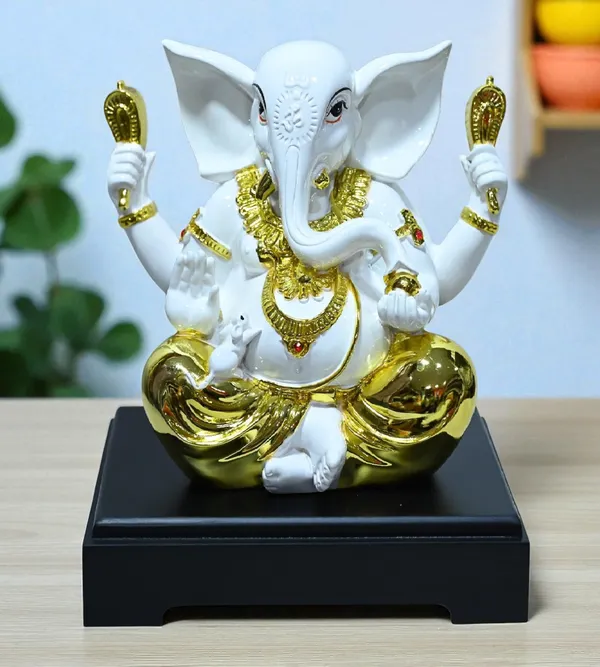 White_Marble_Premium_&_Elegant_Ganesha_Idol
