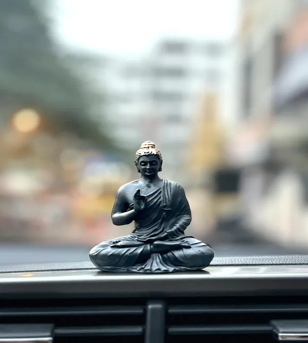 Black_Polyresin_Premium_&_Elegant_Buddha_Idol