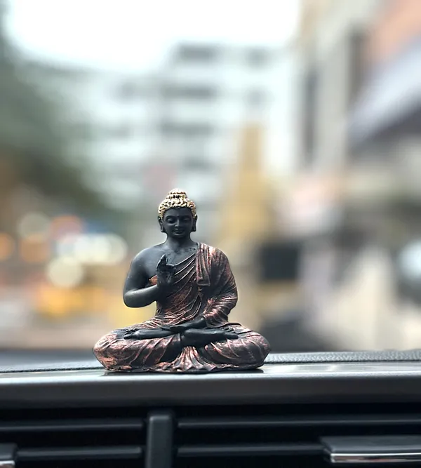 Brown_Polyresin_Premium_&_Elegant_Buddha_Idol