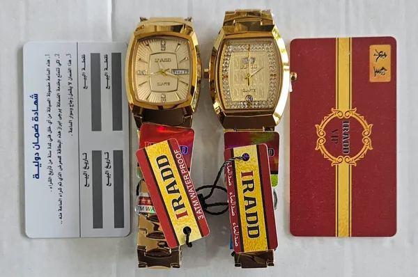 Ultra_Slim_Golden_Metal_Matiriyal_Premium_&_Elegant_Watch_For_Men