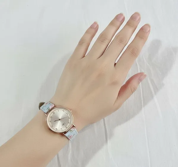 Ultra_Slim_White_Leather_Premium_&_Elegant_Watch_For_Women