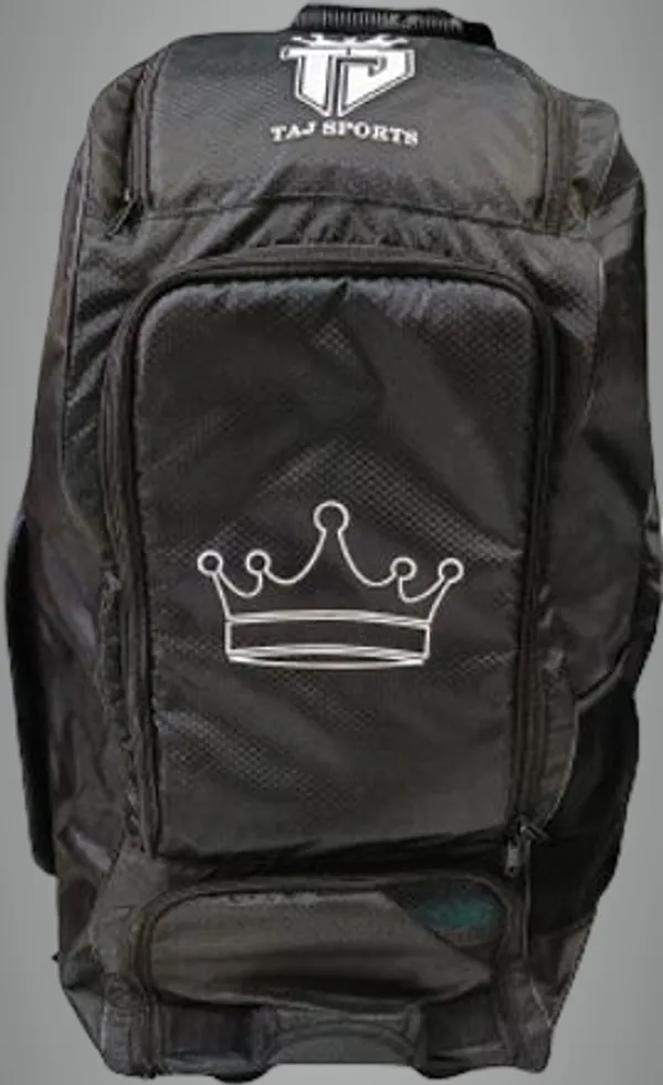 Tj_Crown_Black_Duffle_With_Wheel_Bag